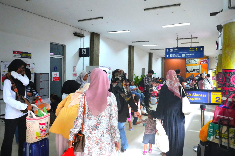 Banjir Masih Landa Kota Medan, KAI Sumut Imbau Penumpang Datang Lebih Awal