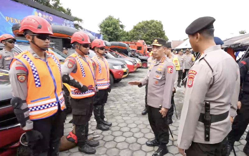 Kapolri Cek Langsung Personel-Sarpras Polda DIY, Pastikan Siap Hadapi Potensi Bencana