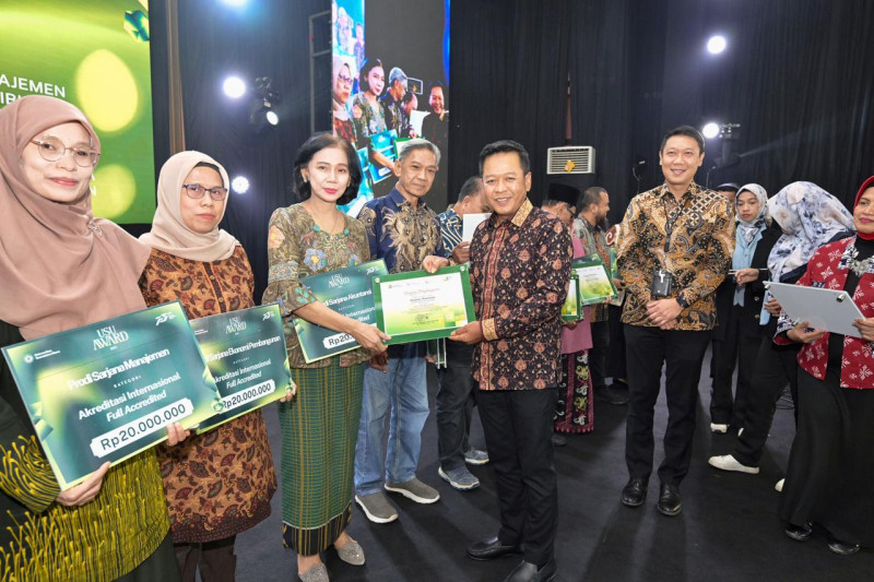 USU Award 2025 Jadi Momentum Prestasi dan Solidaritas Kemanusiaan
