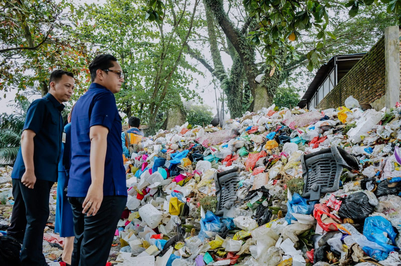 Tempat Pembuangan Sampah Seksama Denai Overload, Rico Waas Janji Segera Tangani