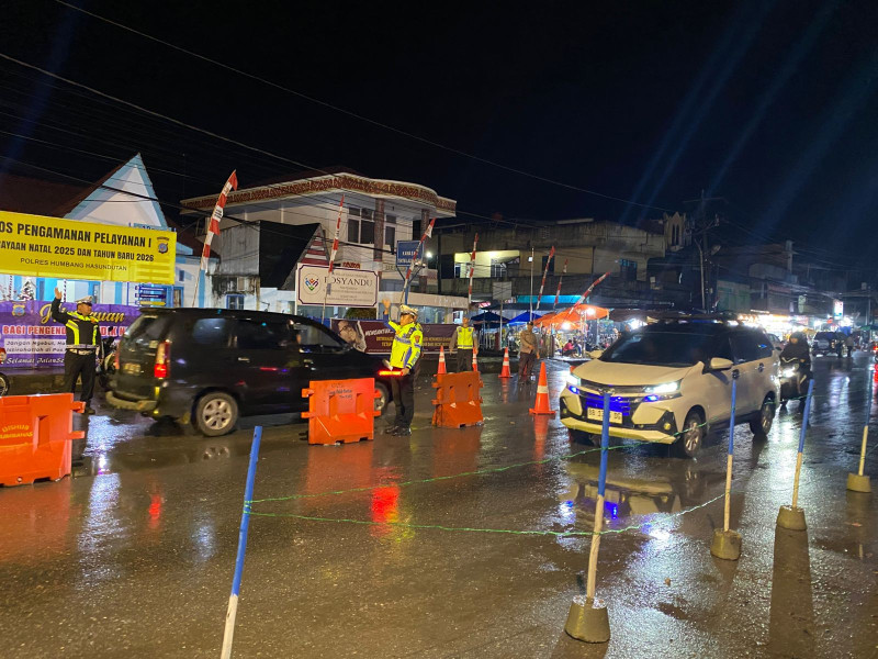 Libur Nataru, Arus Lalu Lintas di Doloksanggul Humbahas Terpantau Landai