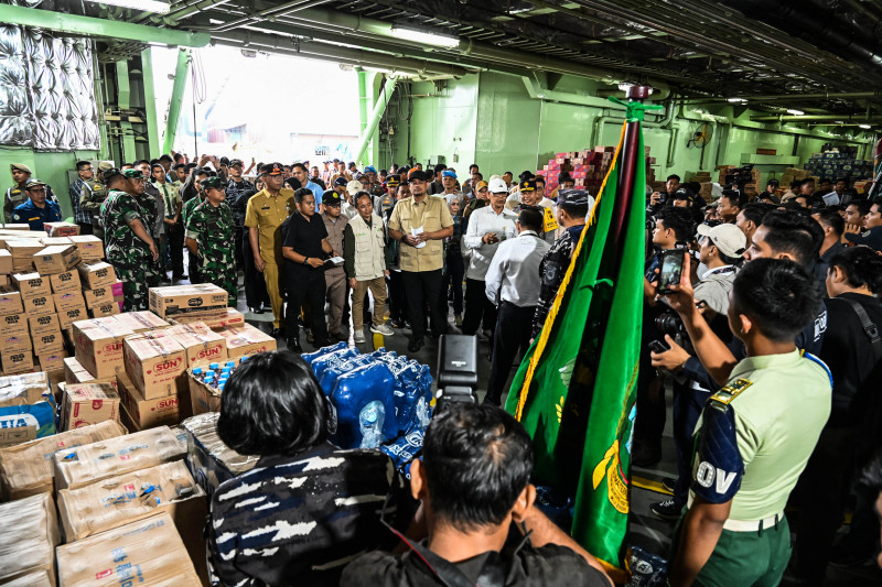 25 Truk Bantuan Logistik Kementan dan Bapanas untuk Korban Bencana Alam di Sumut Diberangkatkan ke Wilayah Terdampak