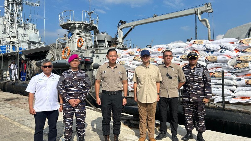 Presiden Salurkan Bantuan Korban Bencana Alam Melalui Kementrans, Dilepas oleh Menko AHY