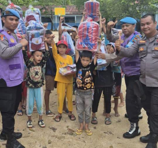 Tas dan Tawa Baru untuk Anak-anak Sibolga, Polda Sumut Pulihkan Trauma Pascabencana