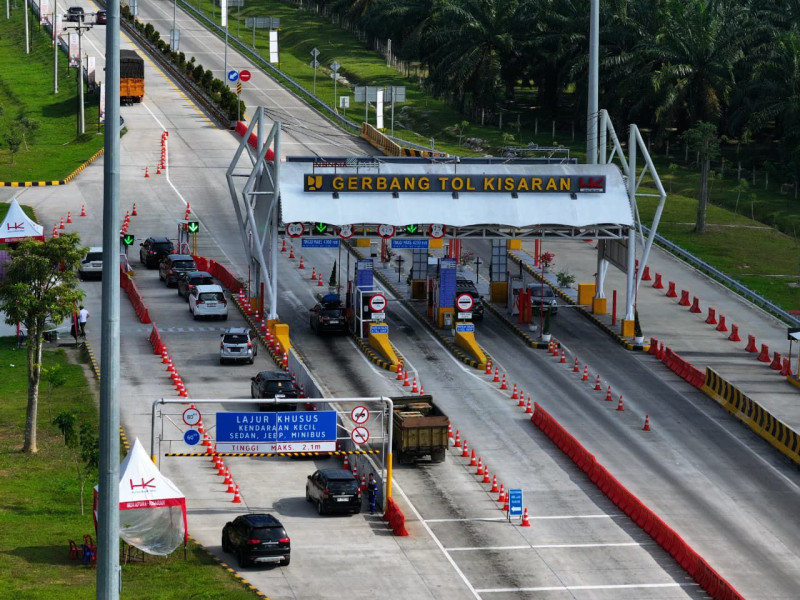 Lebih Dari 2,4 Juta Kendaraan Melintas di Tol Trans Sumatera yang Dikelola Hutama Karya
