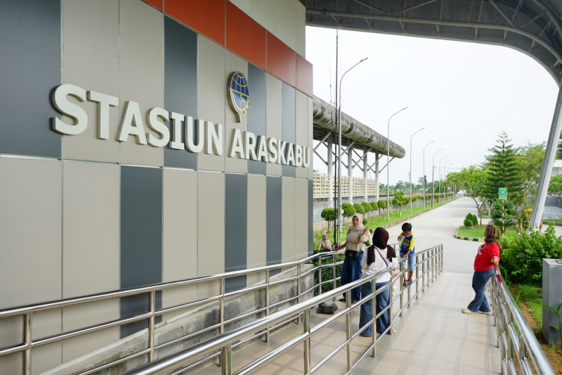 Stasiun Araskabu Jadi &lsquo;Hub&rsquo; Intermoda, Dekatkan Warga Sumut ke Bandara Kualanamu Lewat Kereta Api