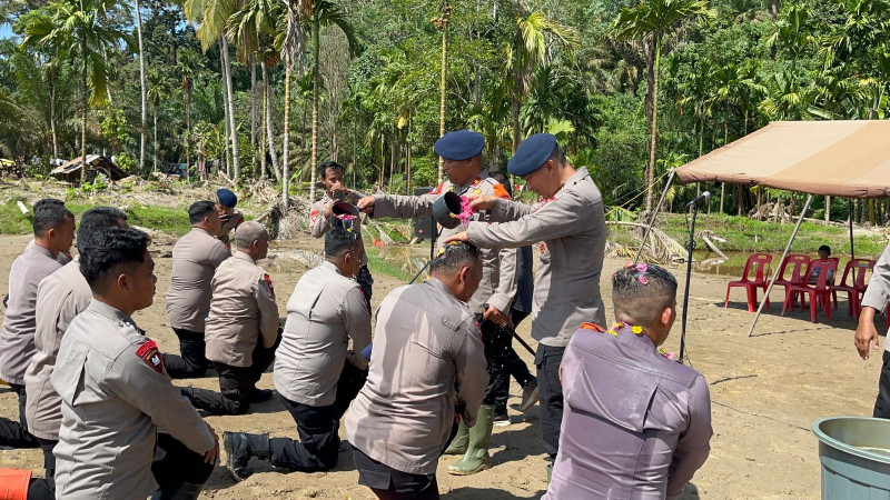 Kenaikan Pangkat di Tengah Misi Kemanusiaan, Brimob Polda Sumut Gelar Upacara Sederhana
