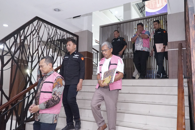 Kejati Sumut Tahan 3 Tersangka Dugaan Korupsi Jasa Kepelabuhanan dan Kenavigasian Pelabuhan Belawan Tahun 2023-2024