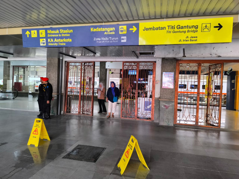 Tingkatkan Kenyamanan Mudik, KAI Sumut Buka Akses Pintu Bawah Stasiun Medan
