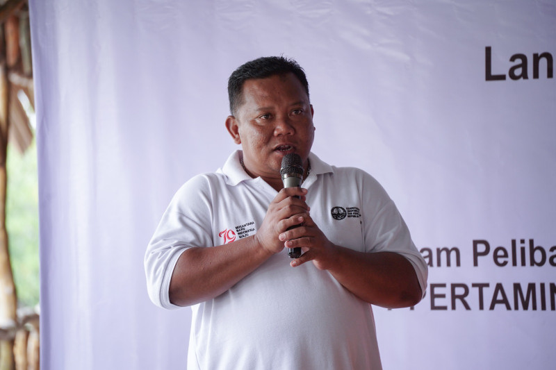Jalan Sunyi Kasto Wahyudi Menebus Dosa di Hutan Mangrove Pesisir Langkat