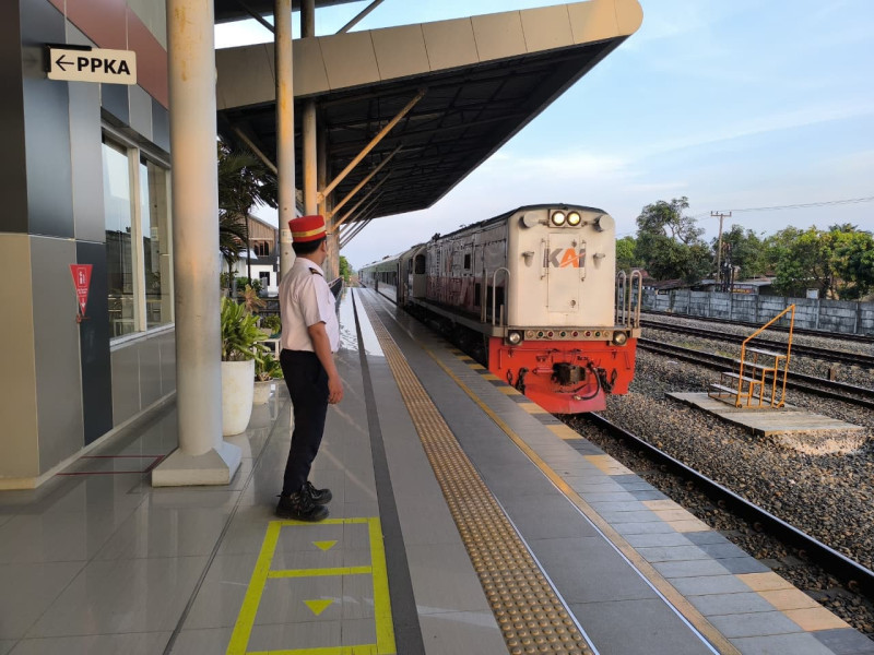 HUT ke-74 Kopassus, KAI Divre I Sumut Tegaskan Sinergi Keamanan dan Apresiasi Tiket bagi TNI