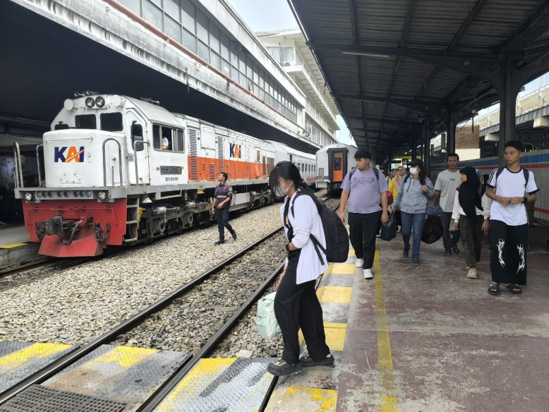 Libur Panjang Hari Buruh, Penjualan Tiket KA di Sumut Tembus 22 Ribu Lebih