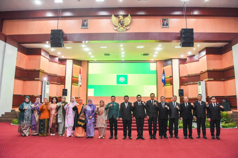 Rektor USU Lantik Dekan, dan Wakil Dekan Fakultas