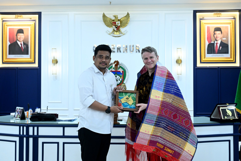 Gubernur Bobby Nasution Promosikan Sumut ke Dubes Australia sebagai Gerbang Investasi Indonesia Barat