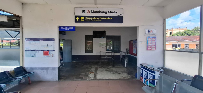 Stasiun Mambang Muda: Pintu Gerbang Bersejarah dan Nadi Mobilitas Labura