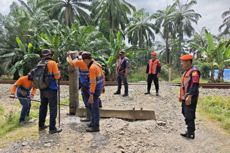 KAI Divre I Sumut Tertibkan 107 Perlintasan Liar