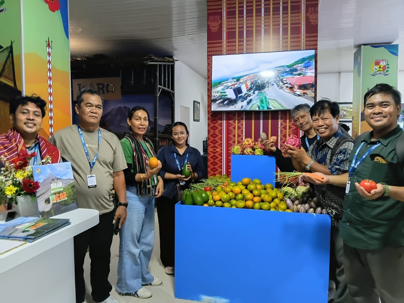 Paviliun Kabupaten Karo Tampilkan Hasil Pertanian Unggulan