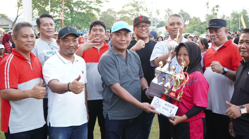 Tim Pagar Merbau Juarai Festival Bola Kasti antar Ibu-ibu Tahun 2026