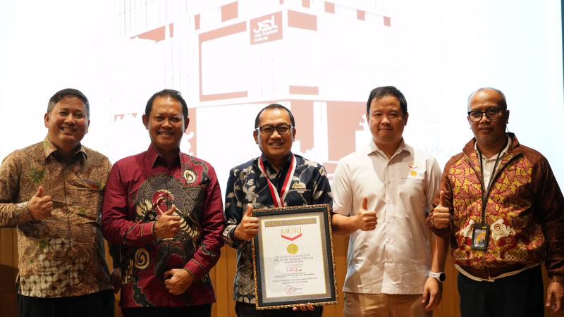 Hutama Karya Melalui Anak Usaha Hutama Marga Waskita Raih Rekor MURI
