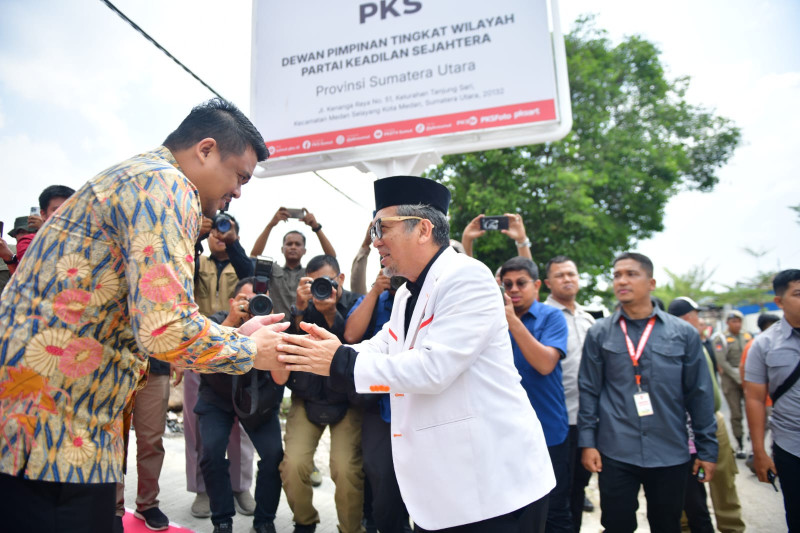 Bobby Nasution Sambut Kedatangan Presiden PKS