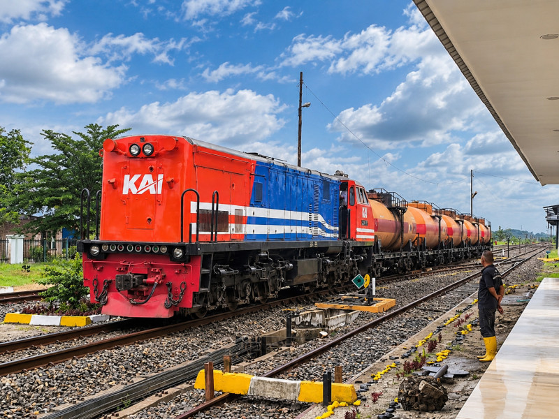 KAI Divre I Sumut Angkut 85 Ribu Ton CPO hingga Triwulan III 2026, Perkuat Efisiensi Logistik